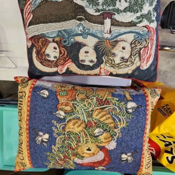 Other - Christmas throw pillows-set of 2